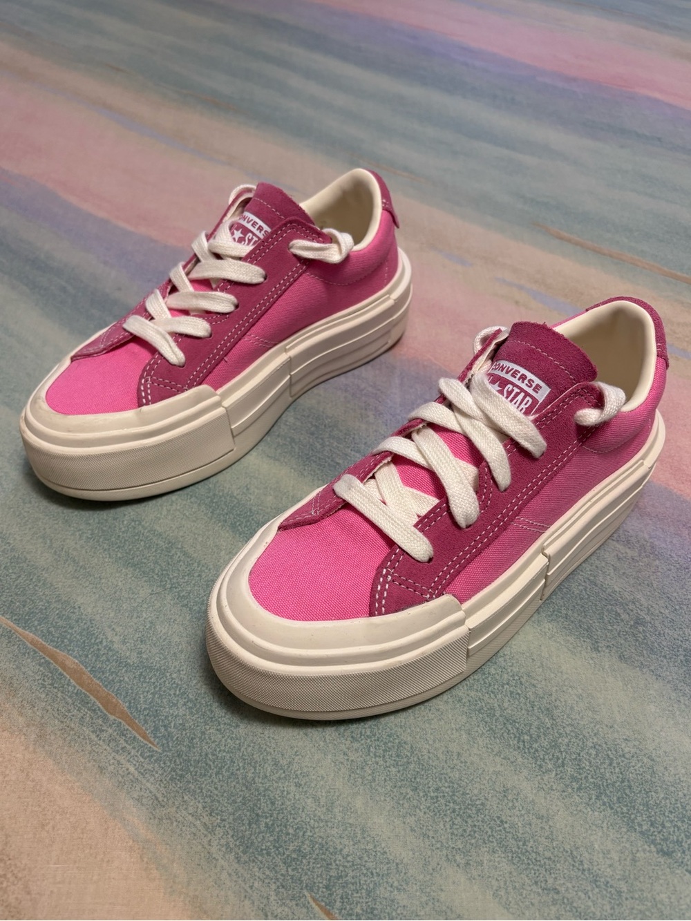 Converse Cruise Platform Canvas Sneakers Women size 6 Pink White Low Top Lace Up